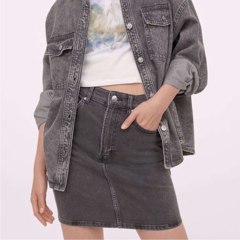 H&M Gray Denim Midi Skirt